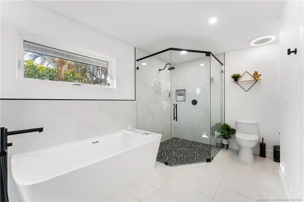 $3,150,000 | 90 Northwest Alice Street, Jensen Beach, FL 34957