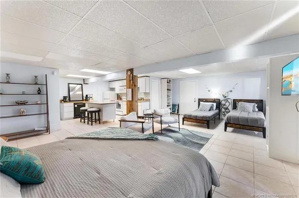 $3,150,000 | 90 Northwest Alice Street, Jensen Beach, FL 34957