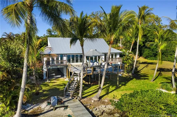 $3,150,000 | 90 Northwest Alice Street, Jensen Beach, FL 34957