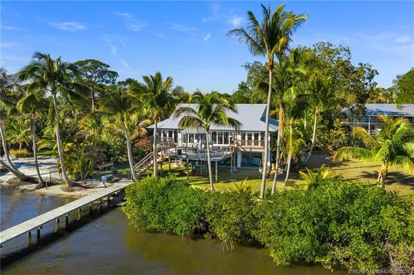 $3,150,000 | 90 Northwest Alice Street, Jensen Beach, FL 34957