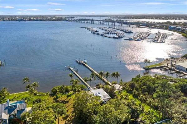 $3,150,000 | 90 Northwest Alice Street, Jensen Beach, FL 34957