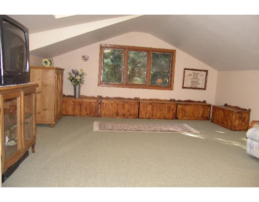 24 Woodlock Road Hingham, MA 02043 - Photo 8 of 15 Gallery Image 8