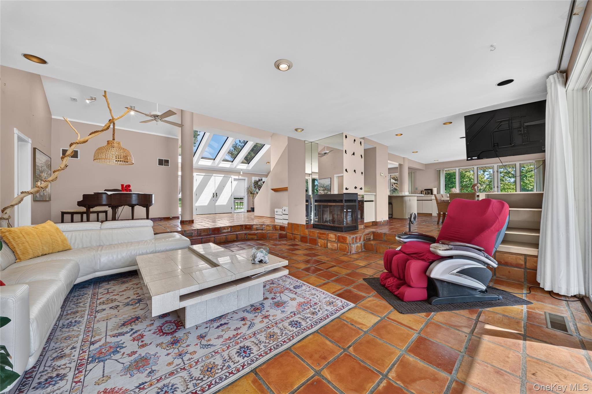 291 Deep Hole Road Calverton, NY 11933 - Photo 5 of 45 Gallery Image 5