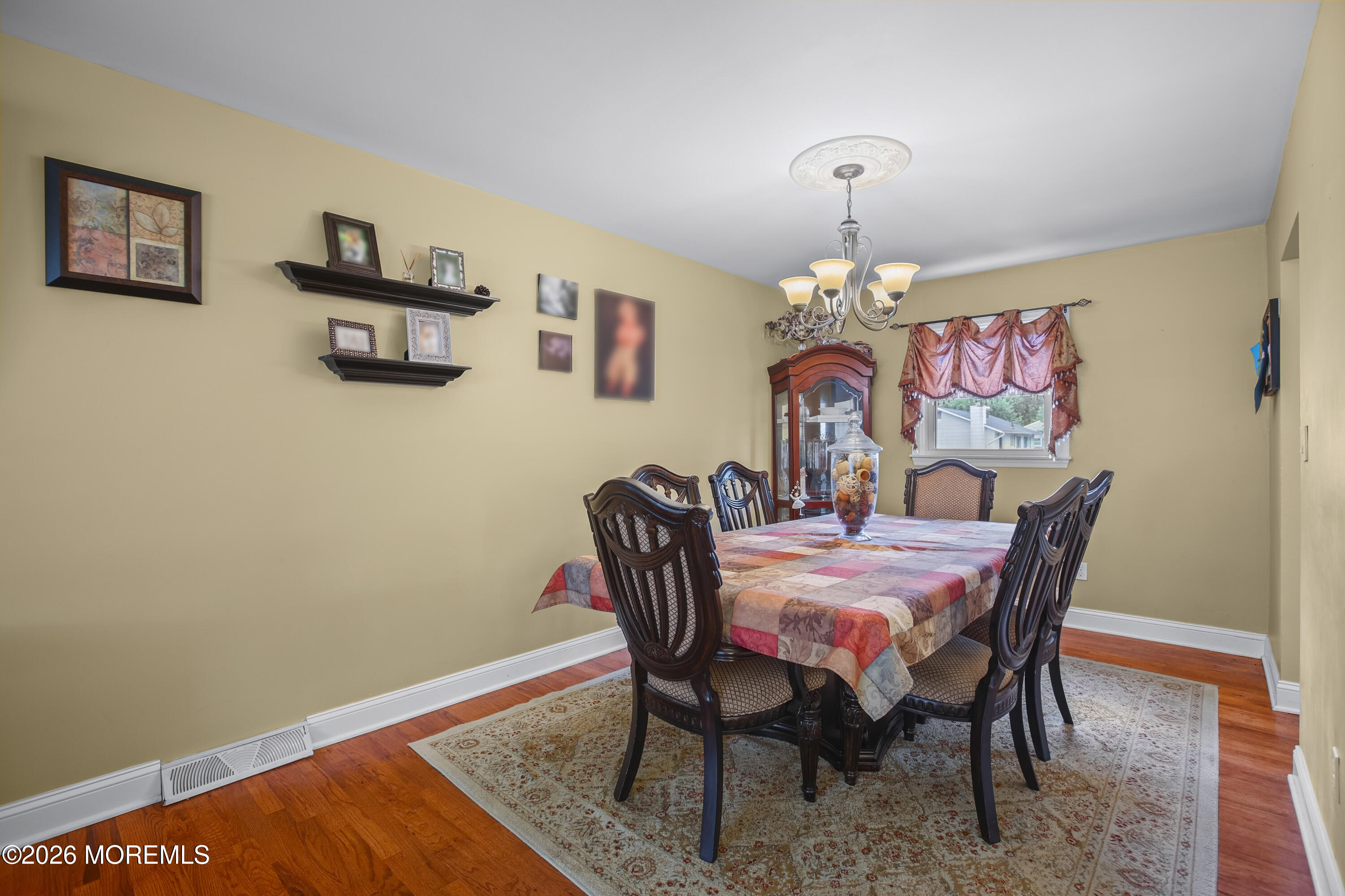 35 Chesapeake Road Manalapan, NJ 07726 - Photo 9 of 46 Dining Room