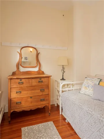 $2,600 | 569 Spring Street, Unit 1N, Newport, RI 02840