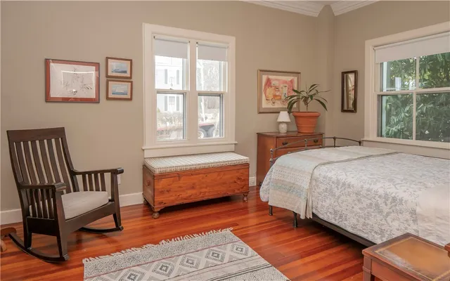 $2,600 | 569 Spring Street, Unit 1N, Newport, RI 02840