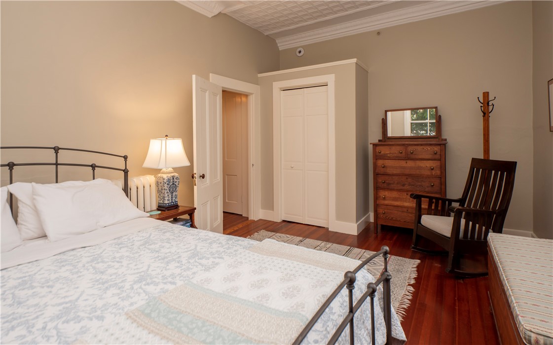 569 Spring Street, Unit 1N Newport, RI 02840 - Photo 29 of 37