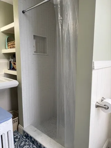 $2,600 | 569 Spring Street, Unit 1N, Newport, RI 02840