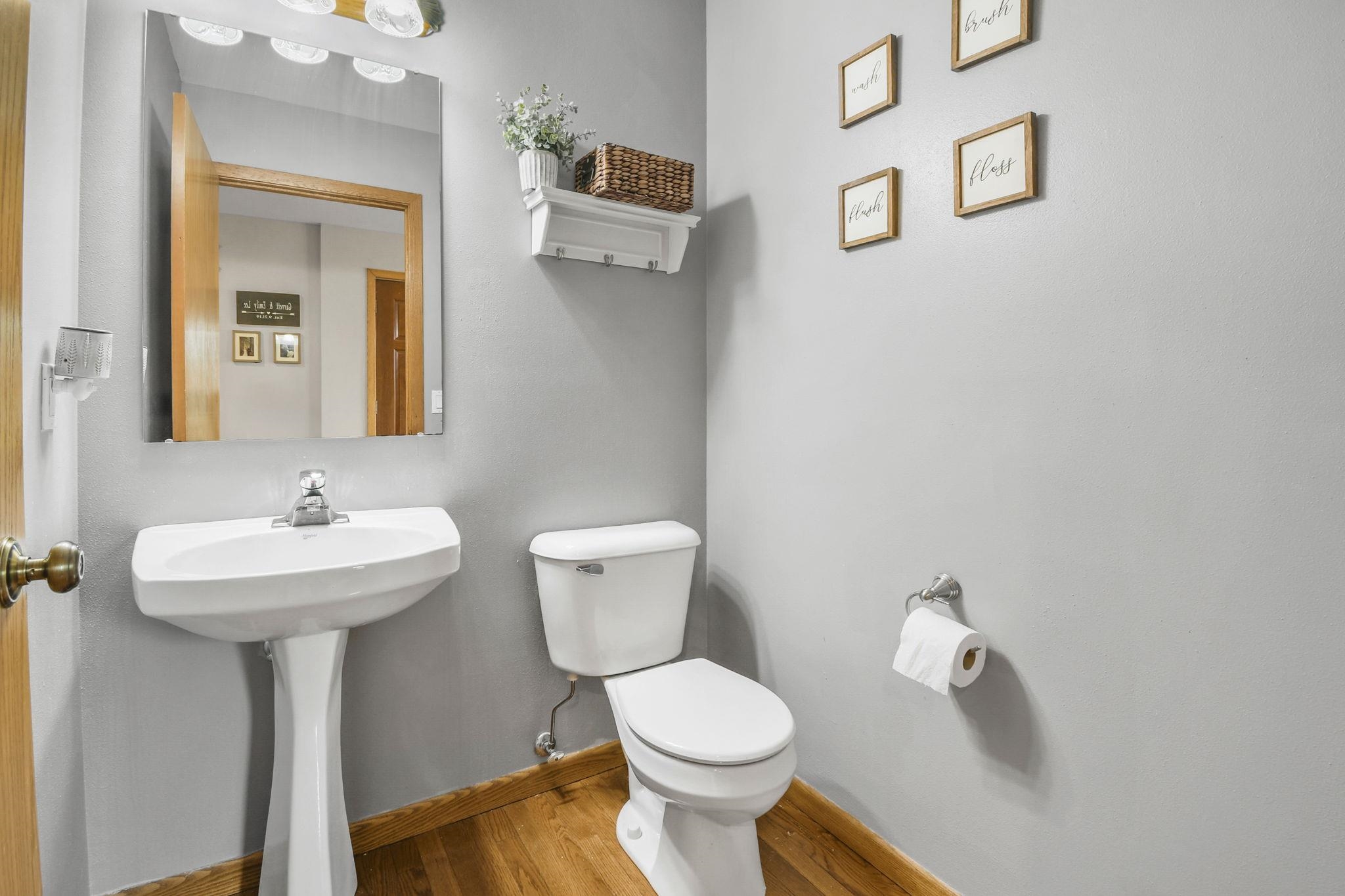 805 Violet Lane Oregon, WI 53575 - Photo 16 of 47