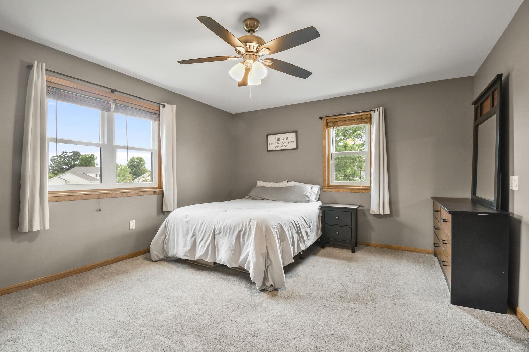 805 Violet Lane Oregon, WI 53575 - Photo 17 of 47