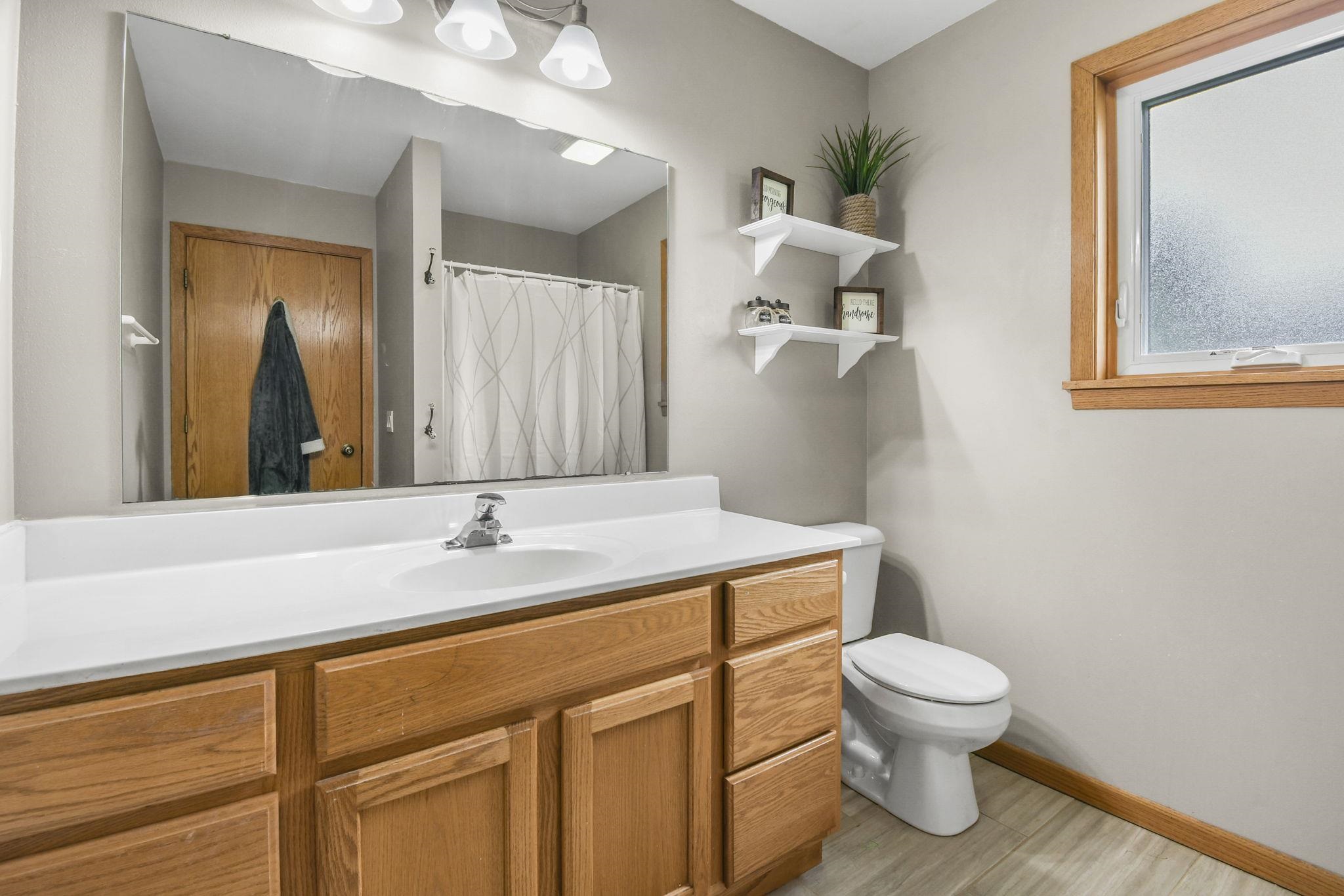 805 Violet Lane Oregon, WI 53575 - Photo 20 of 47