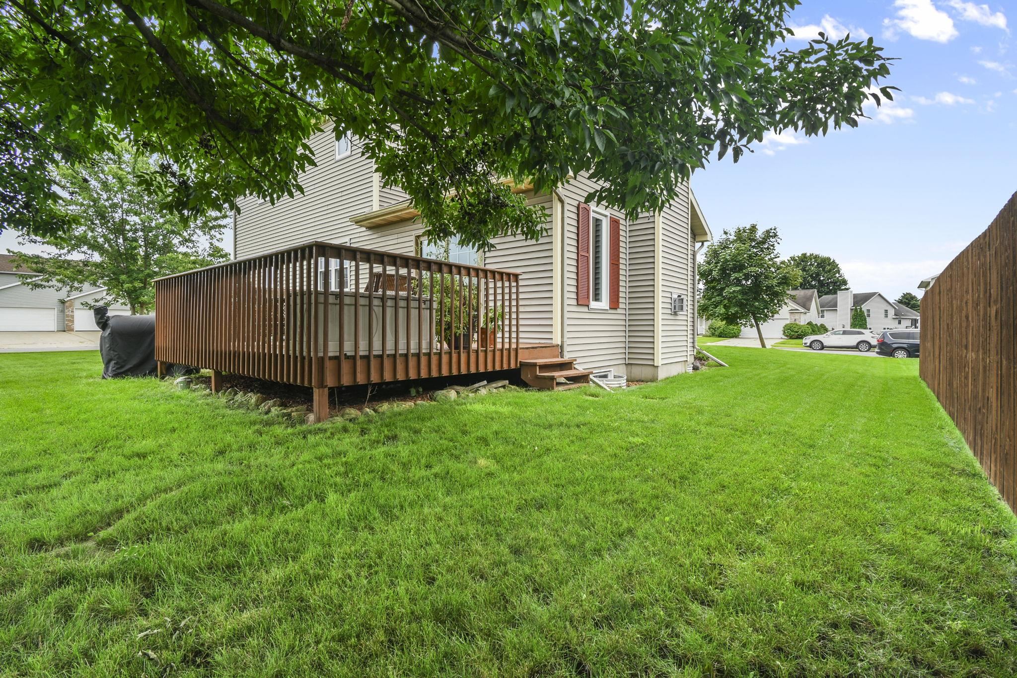 805 Violet Lane Oregon, WI 53575 - Photo 40 of 47