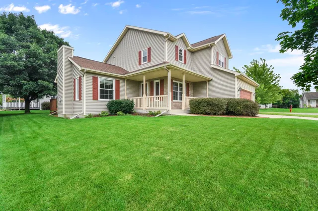 $499,900 | 805 Violet Lane, Oregon, WI 53575