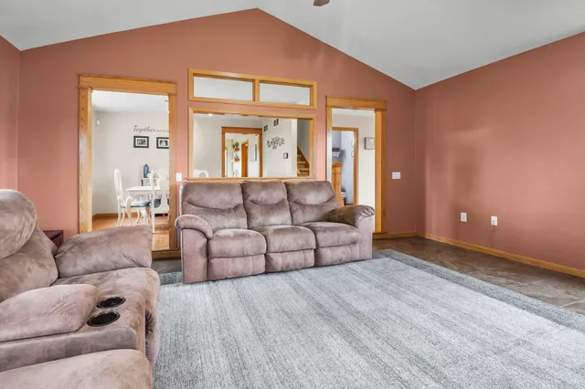 $499,900 | 805 Violet Lane, Oregon, WI 53575