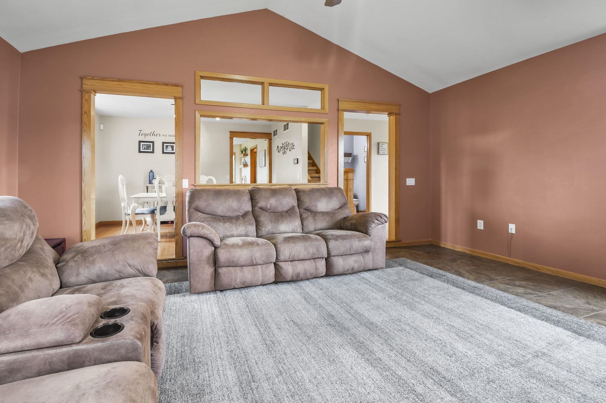 805 Violet Lane Oregon, WI 53575 - Photo 8 of 47