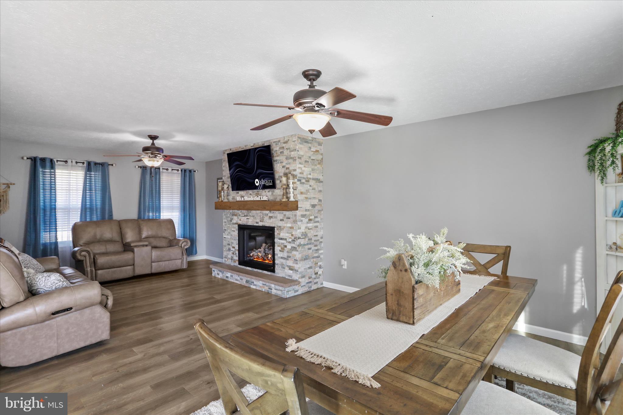27 Towhee Hollow Springfield, WV 26763 - Photo 10 of 44