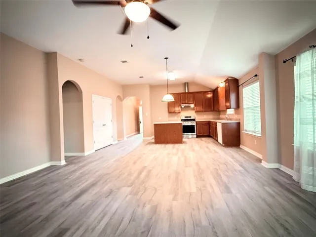 $1,995 | 1548 Tonia Loop, Round Rock, TX 78665