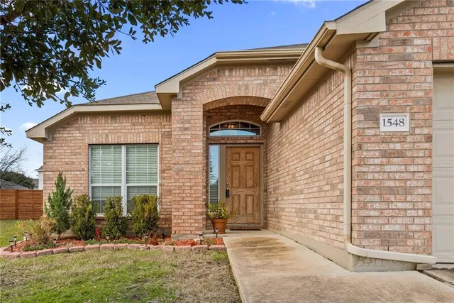 $1,995 | 1548 Tonia Loop, Round Rock, TX 78665
