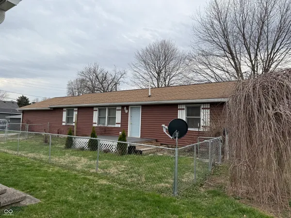 $139,900 | 729 East Washington Street, Shelbyville, IN 46176