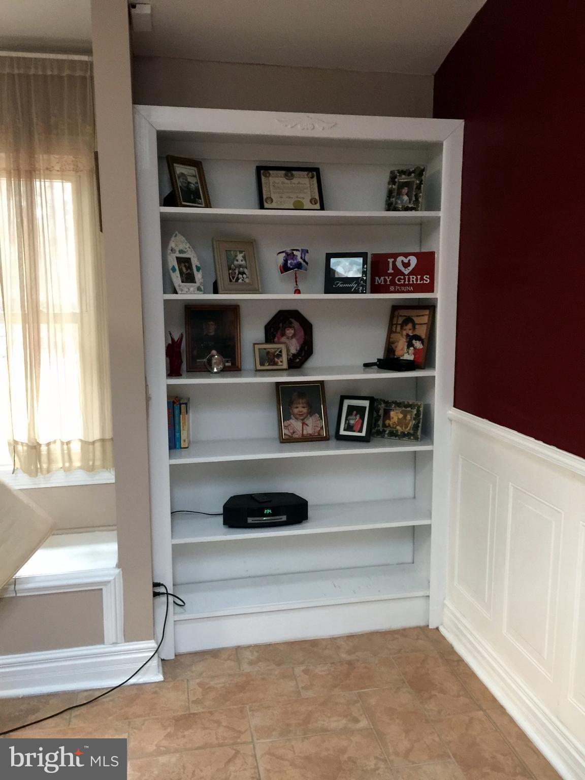 126 Cecil Road Stevensville, MD 21666 - Photo 12 of 29 Built in Bookcase