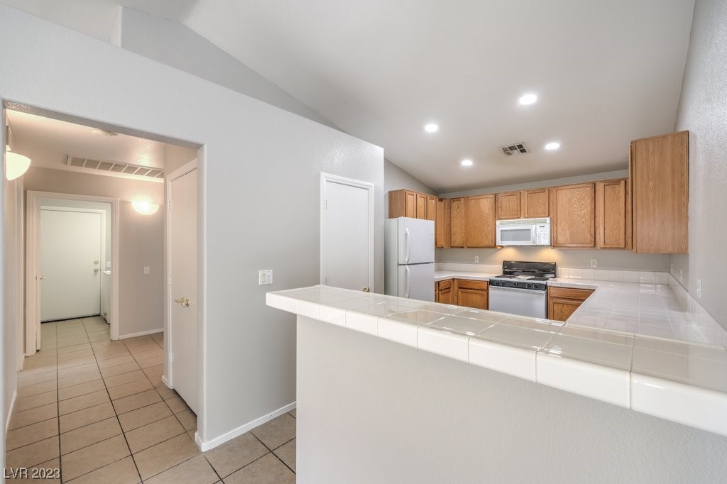 2184 Hidden Ranch Terrace Henderson, NV 89052 - Photo 15 of 45