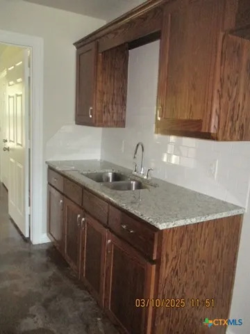 a close view of stove