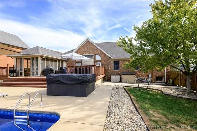 $489,900 | 6701 Principle Lane, Charlestown, IN 47111