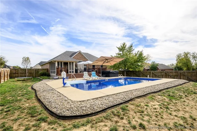 $489,900 | 6701 Principle Lane, Charlestown, IN 47111