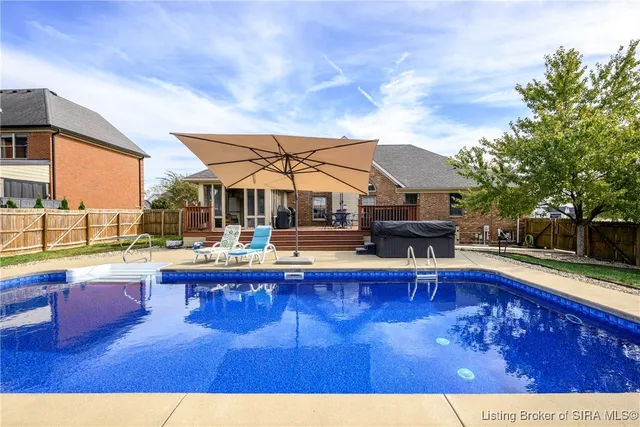 $489,900 | 6701 Principle Lane, Charlestown, IN 47111