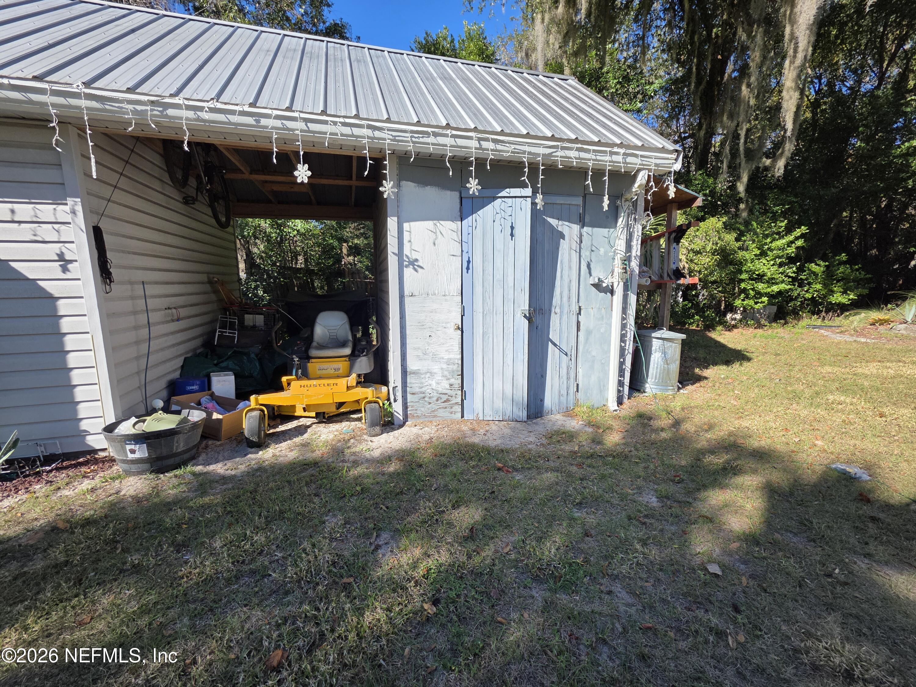 508 Edgewood Avenue Crescent City, FL 32112 - Photo 39 of 71 a view of back yard of the house