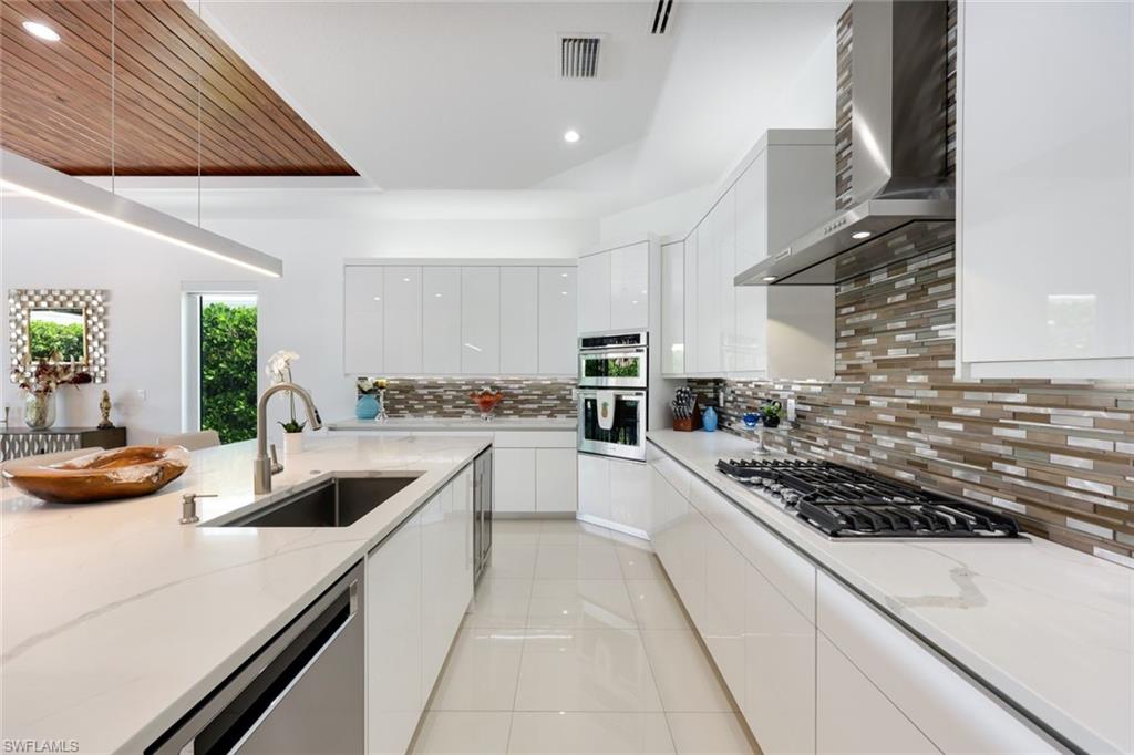 1167 22nd Avenue North Naples, FL 34103 - Photo 12 of 35