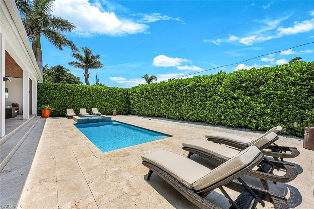 1167 22nd Avenue North Naples, FL 34103 - Photo 16 of 35