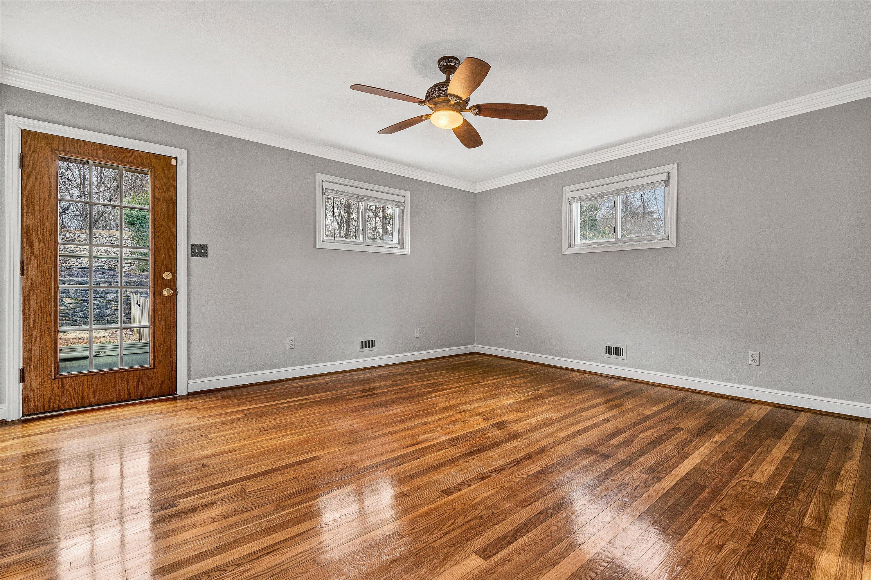 1624 Blair Road Southwest Roanoke, VA 24015 - Photo 20 of 49 20-SGM-06139