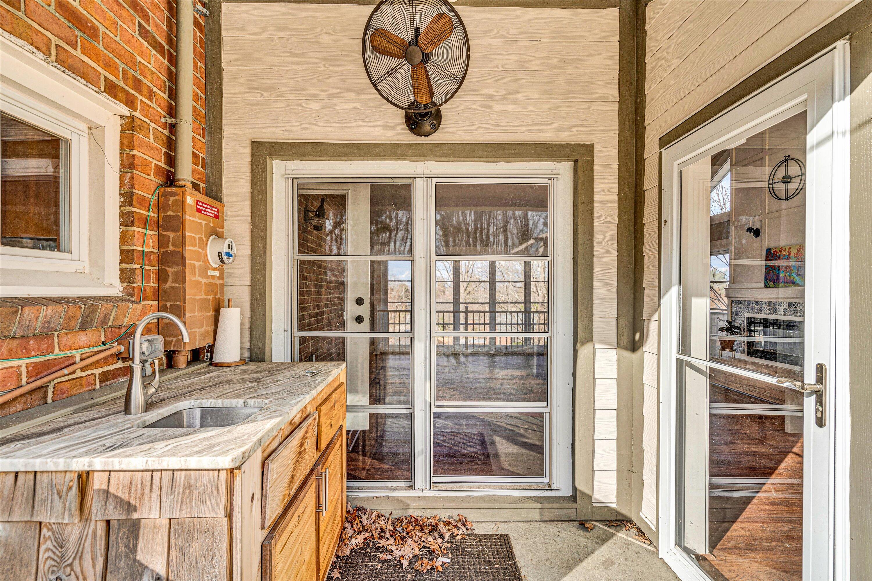 1624 Blair Road Southwest Roanoke, VA 24015 - Photo 42 of 49 42-SGM-06211