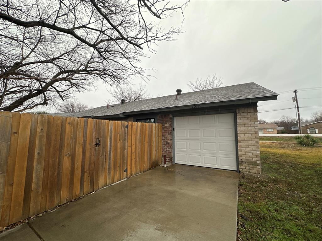 1017 Pleasant Valley Road Garland, TX 75040 - Photo 16 of 16