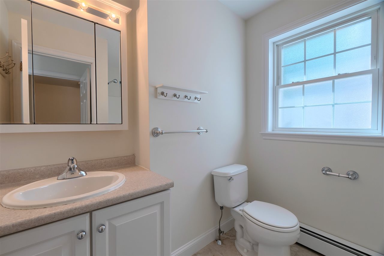 10 A Glen Road, Unit A Salem, NH 03079 - Photo 18 of 34
