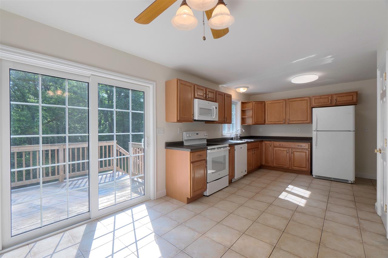 10 A Glen Road, Unit A Salem, NH 03079 - Photo 7 of 34