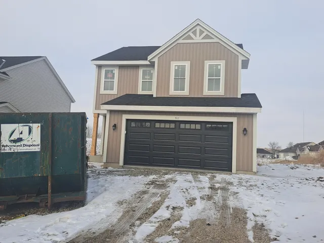 $427,900 | 623 Belmont Drive, Watertown, WI 53094