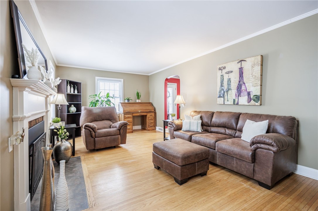 483 Oakwood Road Greece, NY 14616 - Photo 22 of 36