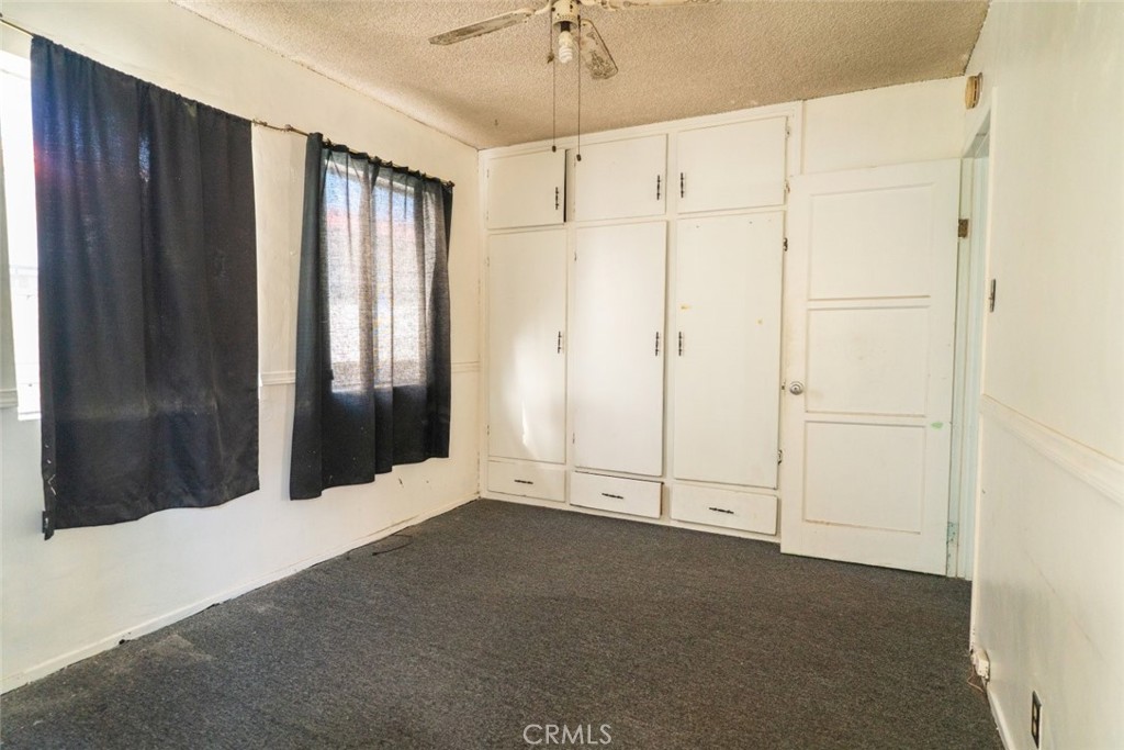 814 West Maple Street Compton, CA 90220 - Photo 11 of 13 a view of an empty room