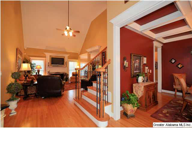 7002 Indian Ridge Drive Pelham, AL 35124 - Photo 3 of 32