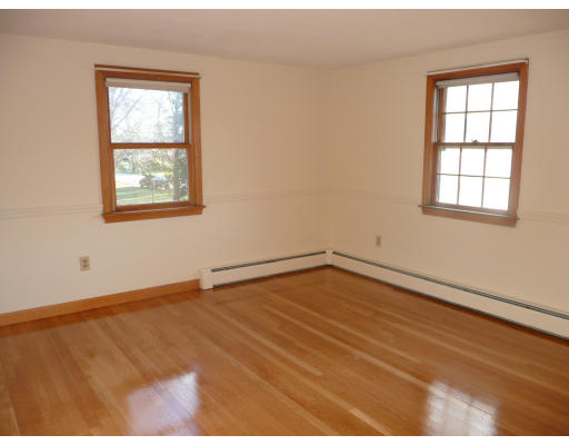 51 Leonard Road Marshfield, MA 02050 - Photo 8 of 14 Gallery Image 8