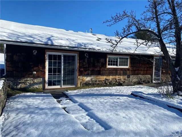 $2,350 | 2561 Highway 302, Middletown, NY 10941