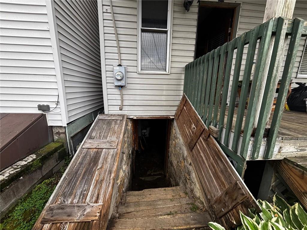 135 Hamilton Avenue Vandergrift, PA 15690 - Photo 19 of 25 a view of outdoor space and deck