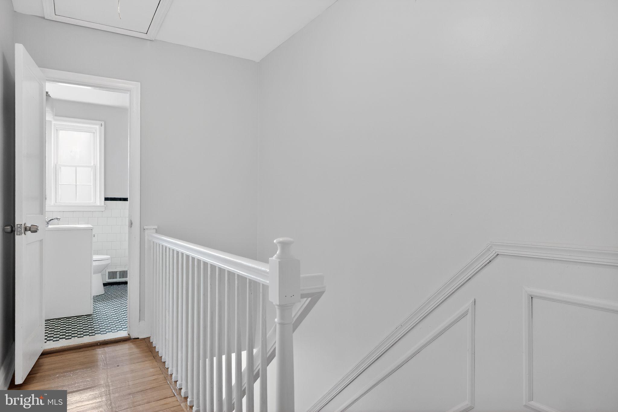 1844 Deveron Road Towson, MD 21286 - Photo 23 of 34 Hallway