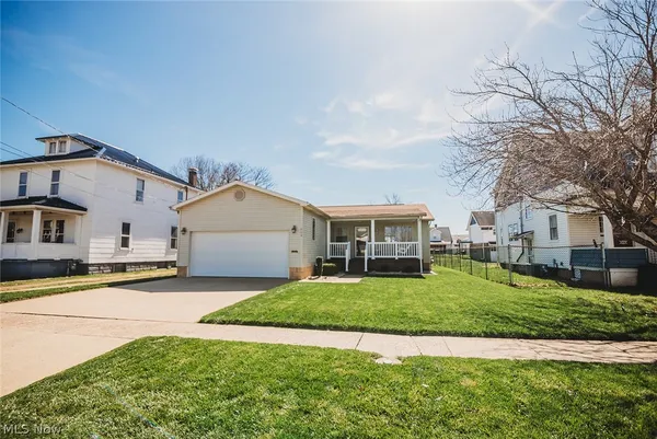 $287,000 | 808 28th Street, Vienna, WV 26105