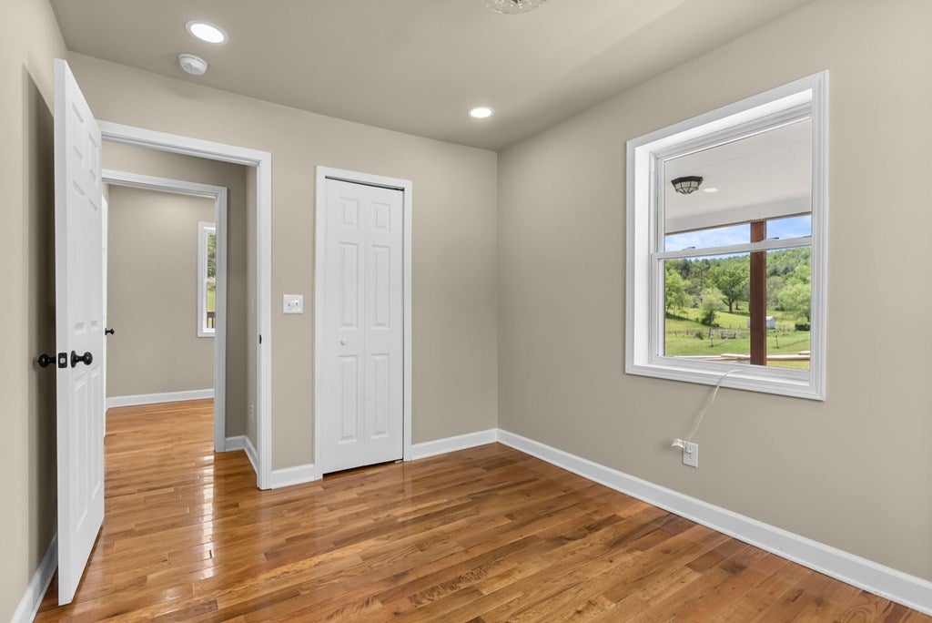 392 Green Valley Road Fries, VA 24330 - Photo 26 of 41 Gallery Image 26