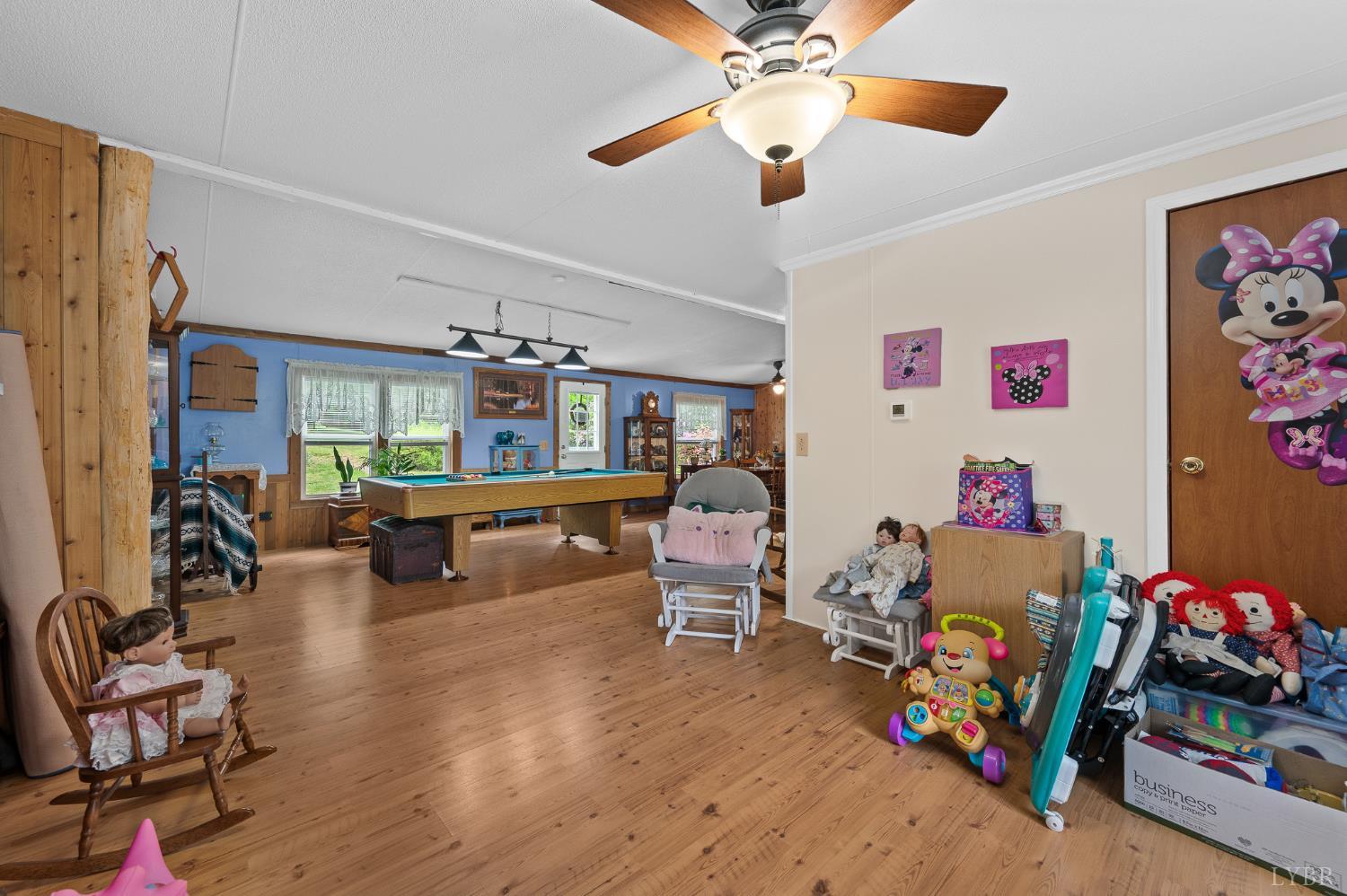 142 Micklem Lane Shipman, VA 22971 - Photo 11 of 38 a living room with furniture and a wooden floor