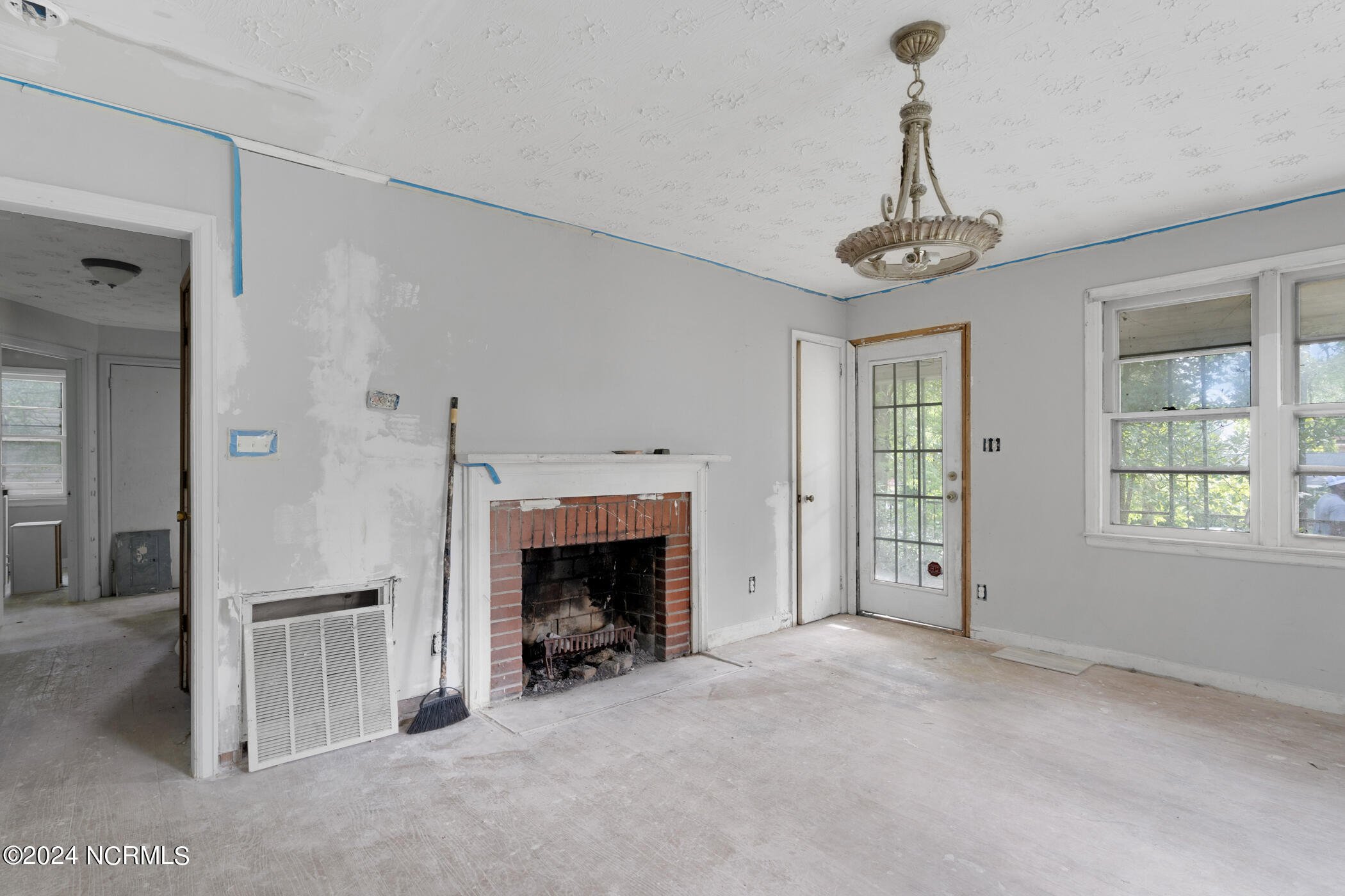 119 Kinney Street Rockingham, NC 28379 - Photo 9 of 23 DSC07348