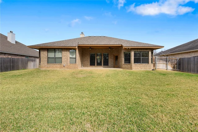 $399,900 | 2717 Colony Village Drive, Bryan, TX 77808